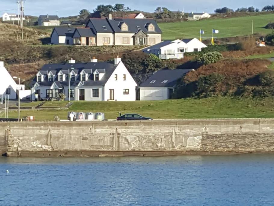 The Lookout Hotel Skibbereen Exterior photo